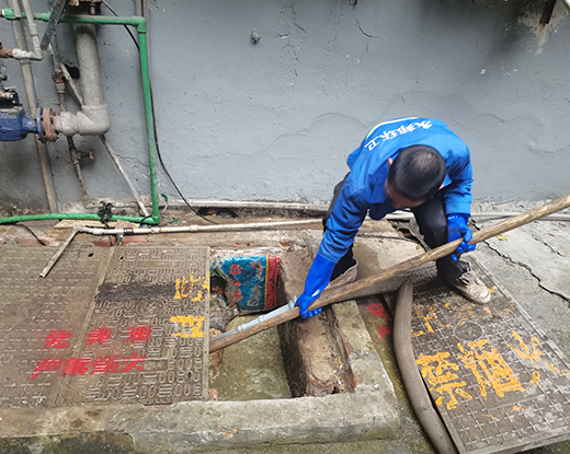 靖宇清掏化粪池