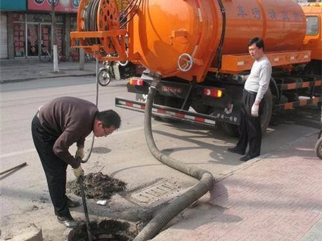 靖宇清掏化粪池，健康生活从这里开始